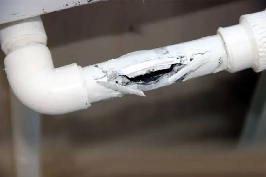 Pipe burst in the house